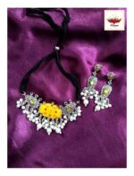 Elegant Handprinted Choker Set