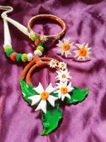 Handcrafted Siuli Clay Necklace Set - Image 8